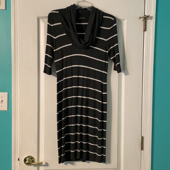 Express Striped Dress - Picture 5 of 5